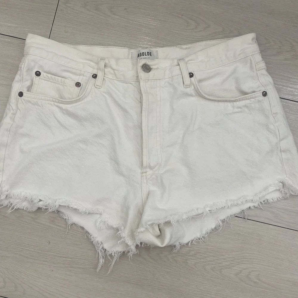 Agolde Parker Vintage Cut Off Short in Tissue - Picture 5 of 6
